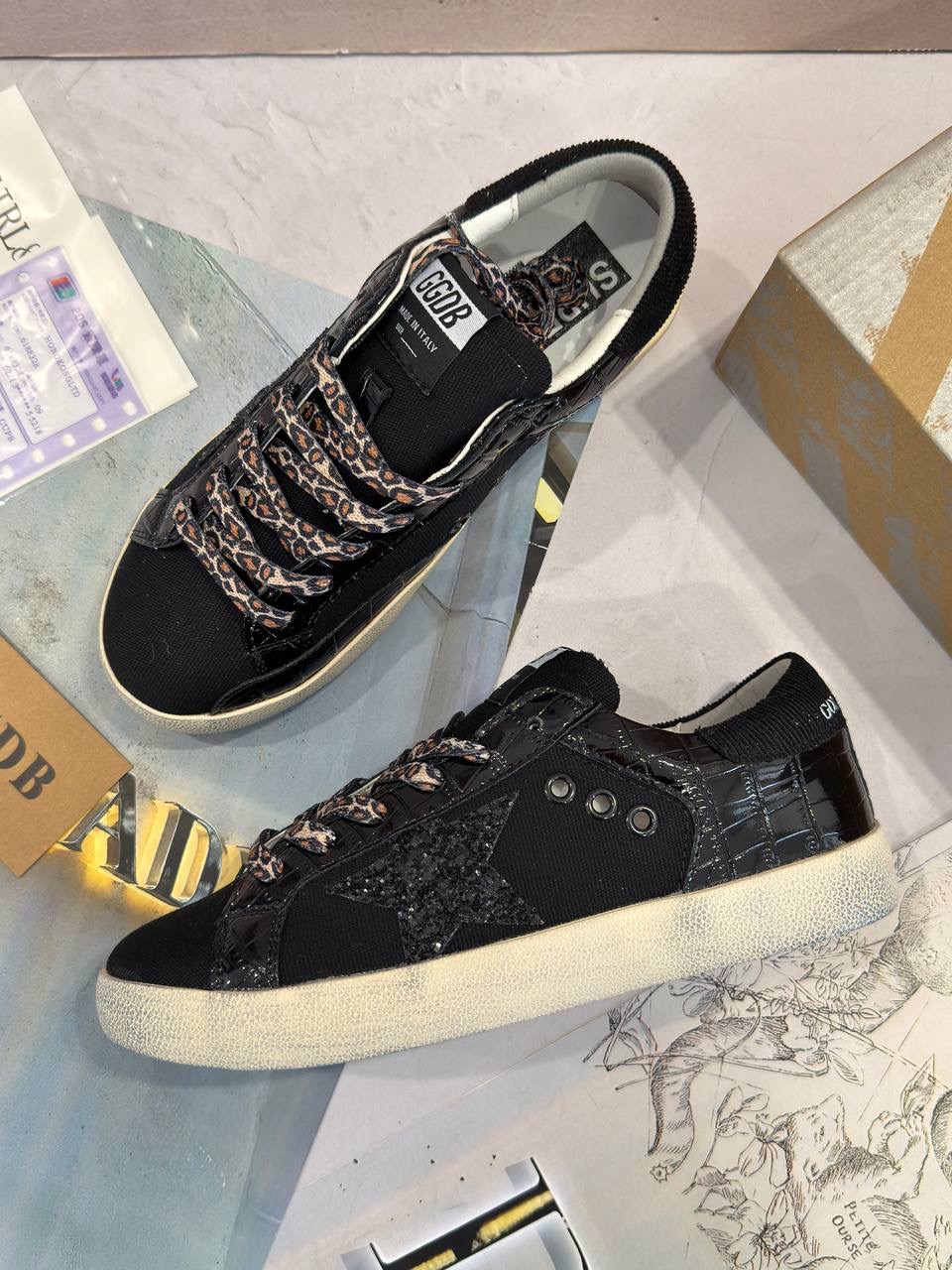 کتونی گلدن گوس