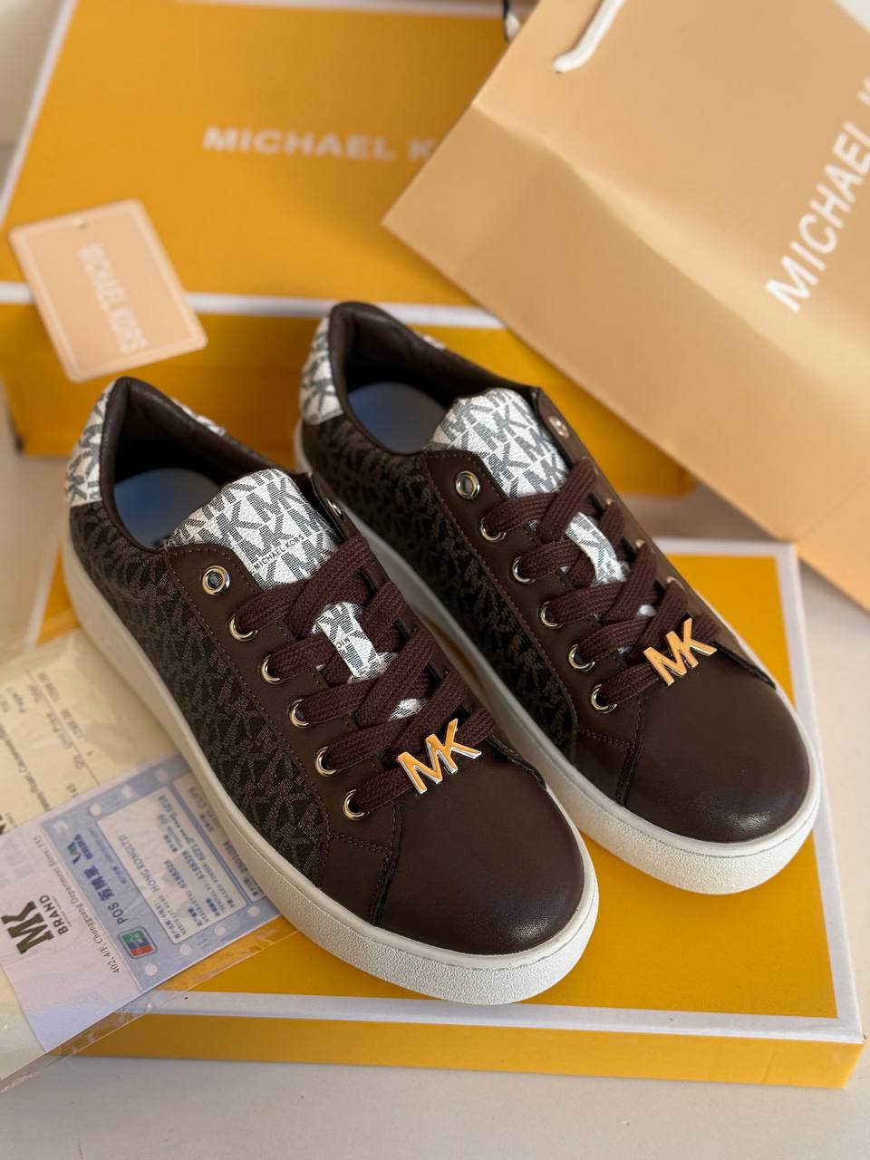 کتونی مایکل کورس